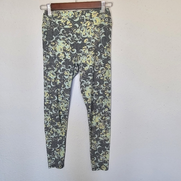 Lularoe Leggings Multicolor Floral Print - Picture 2 of 6